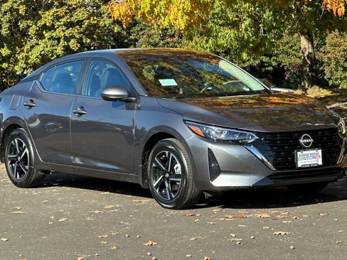 New 2025 Nissan Sentra SV image 9