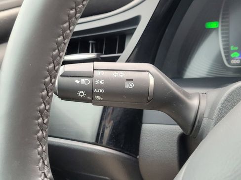 Used 2022 Lexus ES 300h w/ Premium Package image 23