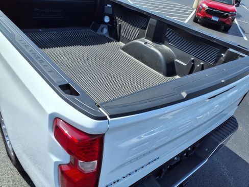 Used 2025 Chevrolet Silverado 1500 W/T image 20