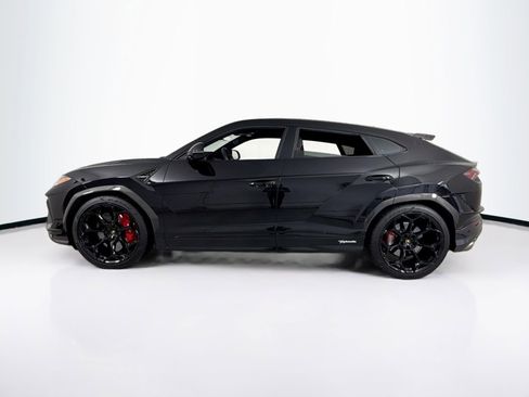 Used 2024 Lamborghini Urus Performante AWD/4WD image 4