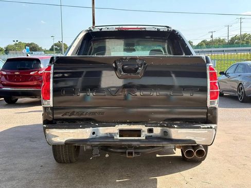 Used 2004 Chevrolet Avalanche 2WD image 4