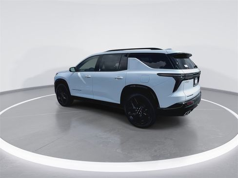 New 2026 Chevrolet Traverse RS image 6