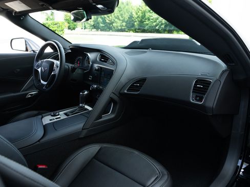 Used 2019 Chevrolet Corvette ZR1 RWD image 18