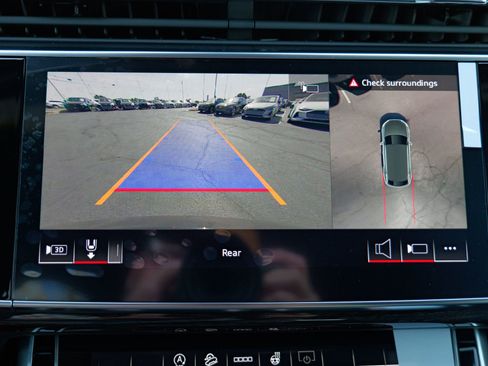 New 2026 Audi Q8 Premium Plus image 16