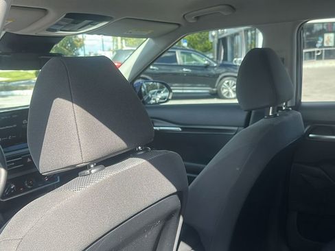 Used 2023 Kia Seltos LX image 17