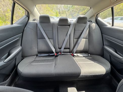 Used 2025 Nissan Altima 2.5 SV image 34