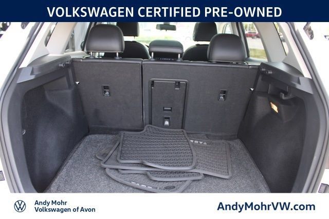 Used 2022 Volkswagen Taos SE w/ Panoramic Sunroof Package AWD/4WD image 11