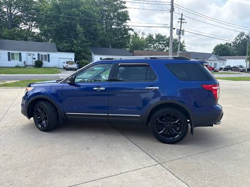 Used 2015 Ford Explorer XLT w/ Equipment Group 202B AWD/4WD image 5