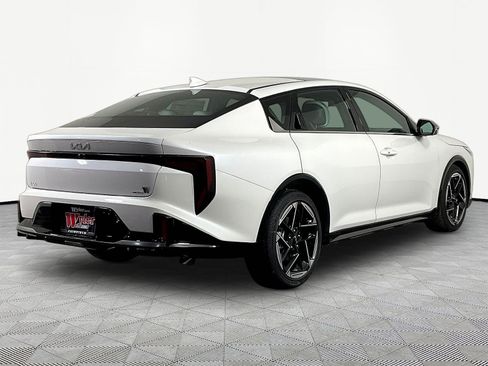 New 2026 Kia K4 GT-Line w/ GT-Line Sunroof Package FWD image 7