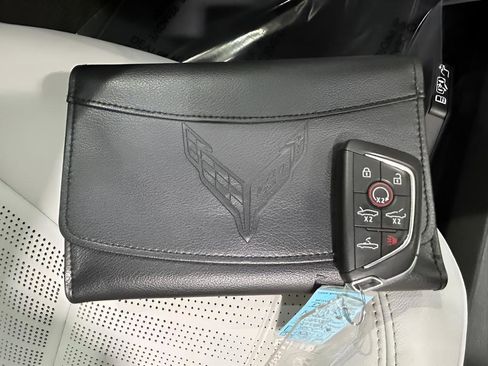Used 2023 Chevrolet Corvette Stingray Premium Conv w/ Z51 Performance Package image 26