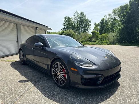 Used 2022 Porsche Panamera GTS w/ Premium Package AWD/4WD image 7