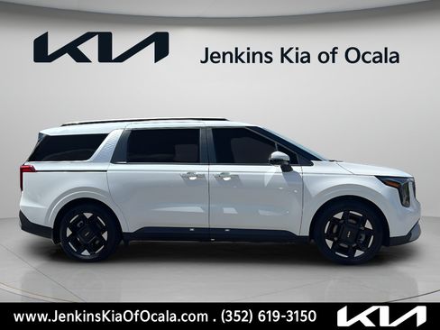 New 2026 Kia Carnival EX FWD image 2