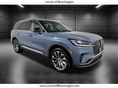 Used 2025 Lincoln Aviator AWD w/ Equipment Group 101A image 9