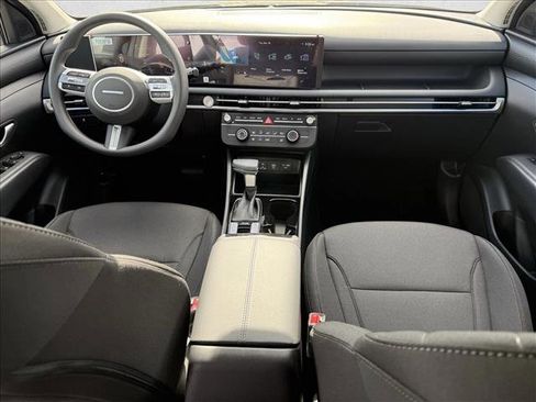 New 2026 Hyundai Tucson SE image 11