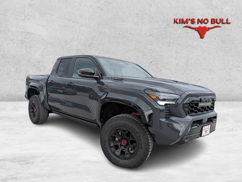 Used 2024 Toyota Tacoma TRD Pro image 1