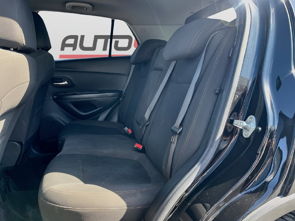 Used 2022 Chevrolet Trax LS w/ Tint and Cruise Package FWD image 22