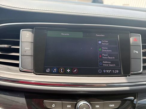 Used 2020 Buick Enclave Essence AWD/4WD image 23
