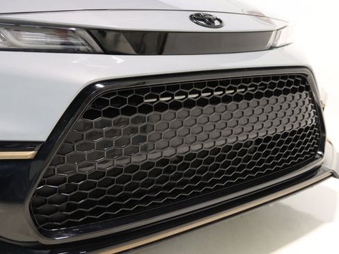Used 2022 Toyota Corolla SE w/ Carpet Mat Package (TMS) FWD image 25