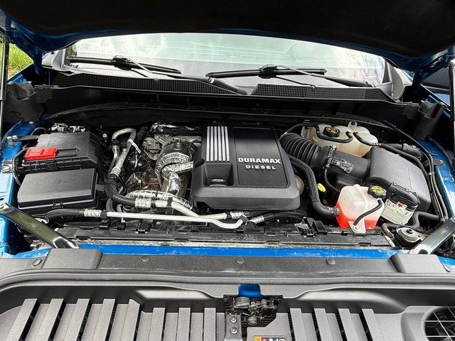 Used 2022 Chevrolet Silverado 1500 LT AWD/4WD image 10