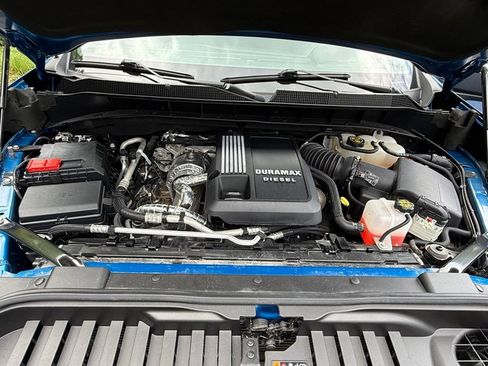 Used 2022 Chevrolet Silverado 1500 LT AWD/4WD image 10