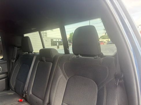 Used 2019 RAM 1500 Big Horn AWD/4WD image 10