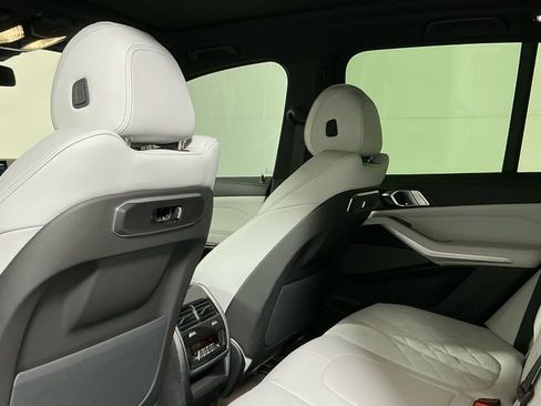 New 2026 BMW X5 xDrive40i w/ M Sport Package image 25