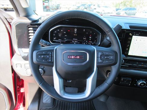 Used 2024 GMC Sierra 1500 Elevation image 19