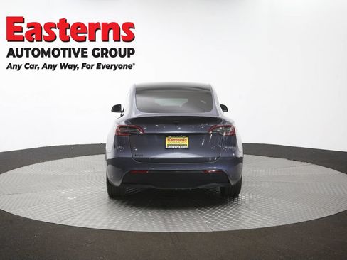 Used 2021 Tesla Model Y Long Range AWD/4WD image 31