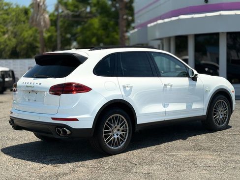 Used 2016 Porsche Cayenne S AWD/4WD image 8