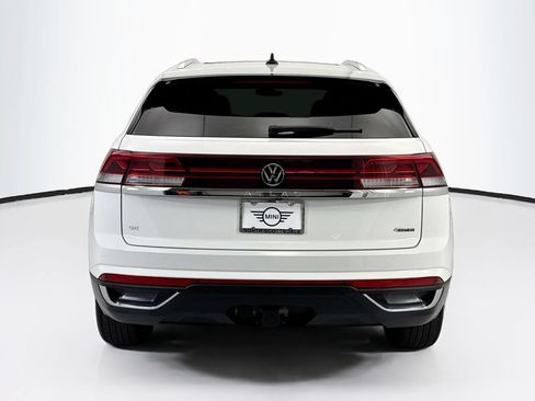 Used 2024 Volkswagen Atlas Cross Sport SE w/ Panoramic Sunroof Package AWD/4WD image 6