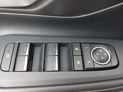 Used 2024 Toyota Grand Highlander AWD image 31