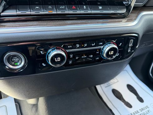 Used 2022 GMC Sierra 1500 Elevation AWD/4WD image 18