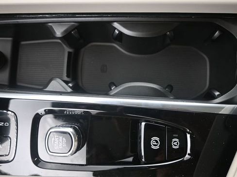 Used 2025 Volvo S60 B5 Plus w/ Protection Package Premier image 10