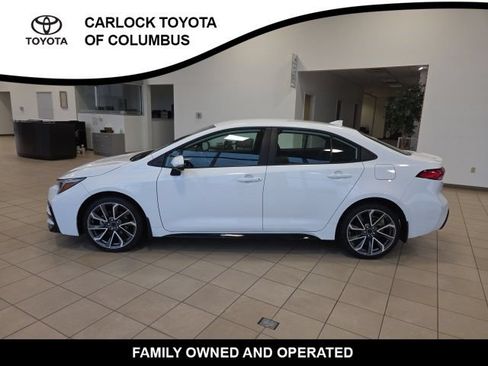 Used 2025 Toyota Corolla SE FWD image 1
