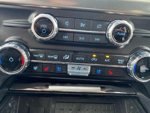 Used 2024 Ford F150 Lariat w/ Equipment Group 502A High AWD/4WD image 18