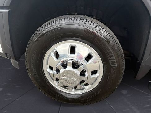 Used 2025 GMC Sierra 3500 Denali Ultimate AWD/4WD image 14
