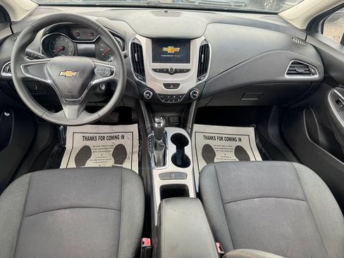 Used 2017 Chevrolet Cruze LS image 10