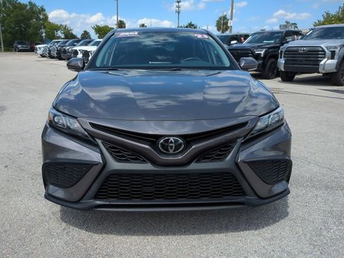 Used 2023 Toyota Camry SE FWD image 2
