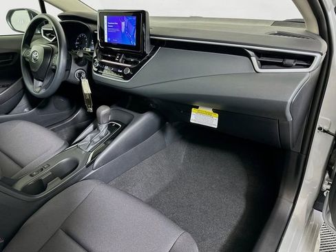 Certified 2025 Toyota Corolla LE image 27