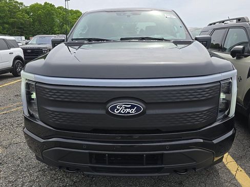 Used 2025 Ford F150 Lightning Flash AWD/4WD image 2