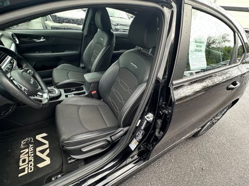 Used 2022 Kia Forte GT-Line w/ GT-Line Premium Package image 22