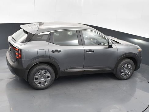 Used 2025 Nissan Kicks S image 49