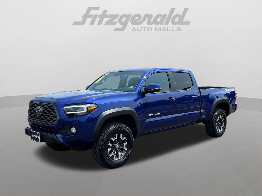 Used 2022 Toyota Tacoma TRD Off-Road w/ TRD Premium Off Road Package AWD/4WD image 3