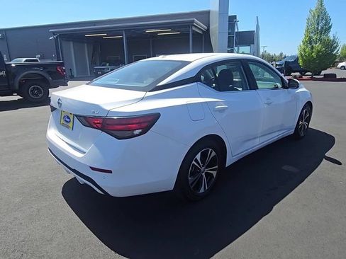 Used 2023 Nissan Sentra SV FWD image 4