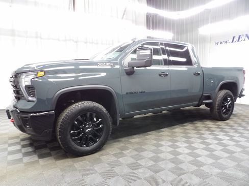 Used 2026 Chevrolet Silverado 2500 LTZ w/ Trail Boss Package AWD/4WD image 7