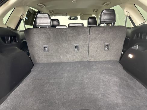 Used 2024 Ford Edge SEL image 23