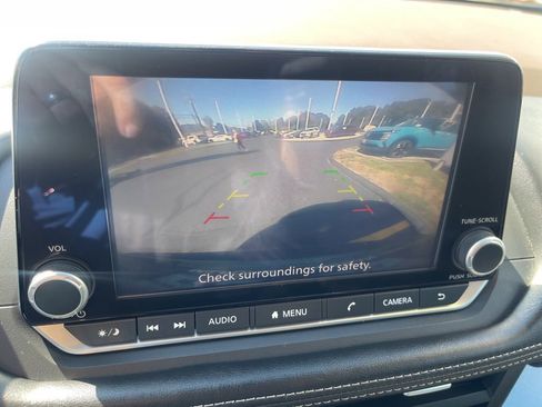 Certified 2023 Nissan Rogue SV image 14