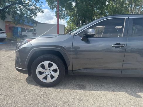 Used 2020 Toyota RAV4 LE FWD image 25