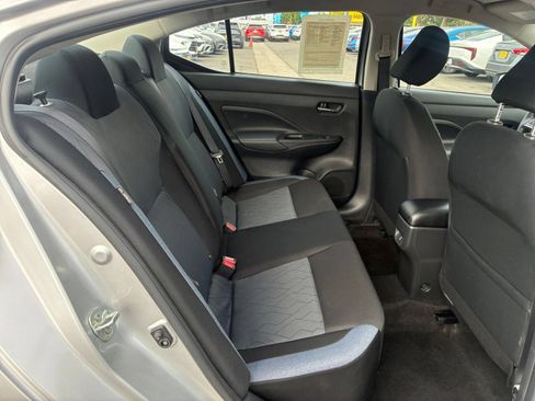 Used 2025 Nissan Versa SV FWD image 19