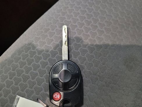 Used 2018 Ford Escape SE w/ SE Sync 3 Package image 32